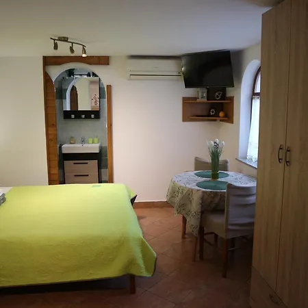 Apartment Komel Opatija