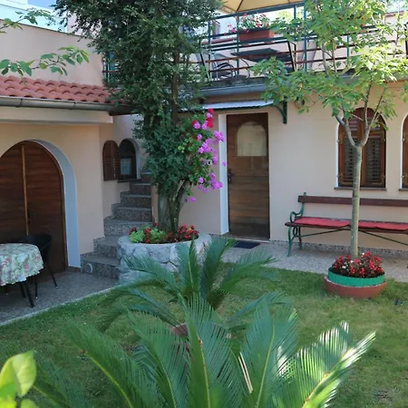 Apartament Komel