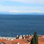 Appartement Komel *