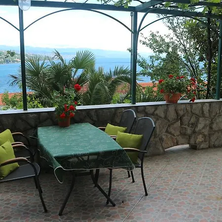 Komel Apartman