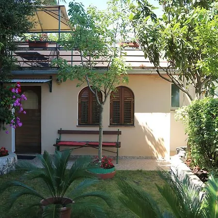 Apartman Komel