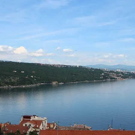 Apartment Komel Opatija